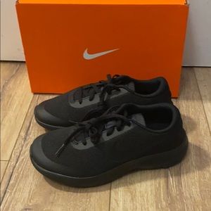 Nike flex experience RN 7